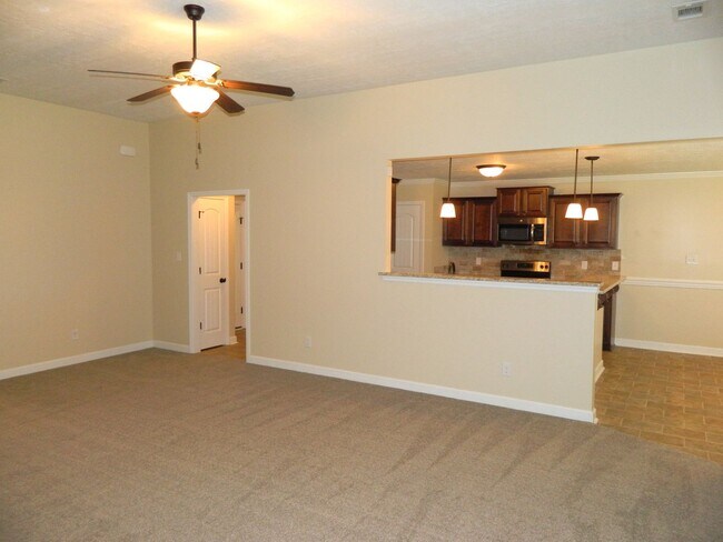Building Photo - 7018 Summerton Dr