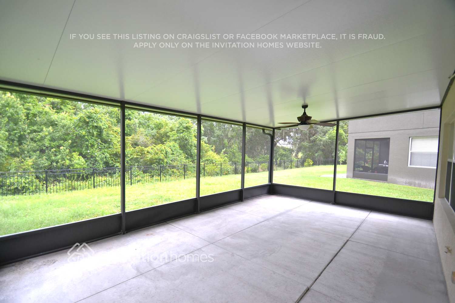 Building Photo - 11140 Creek Haven Dr