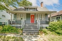 Building Photo - Charming 3-bedroom, 1.5-bathroom