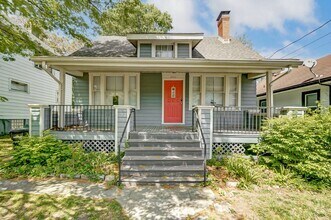 Building Photo - Charming 3-bedroom, 1.5-bathroom