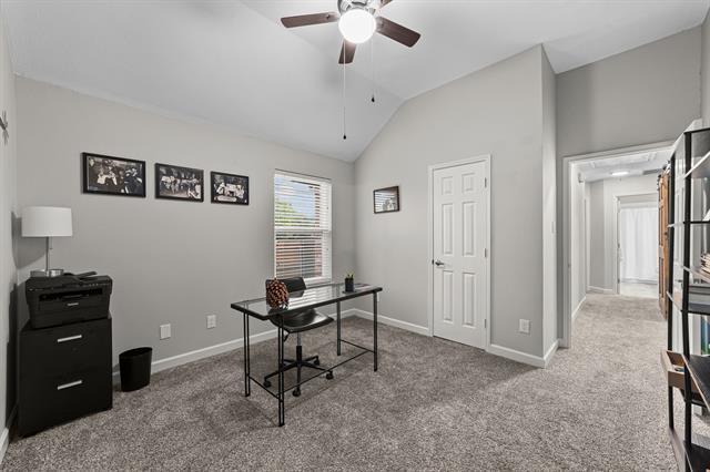 Building Photo - 4719 Highlands Dr
