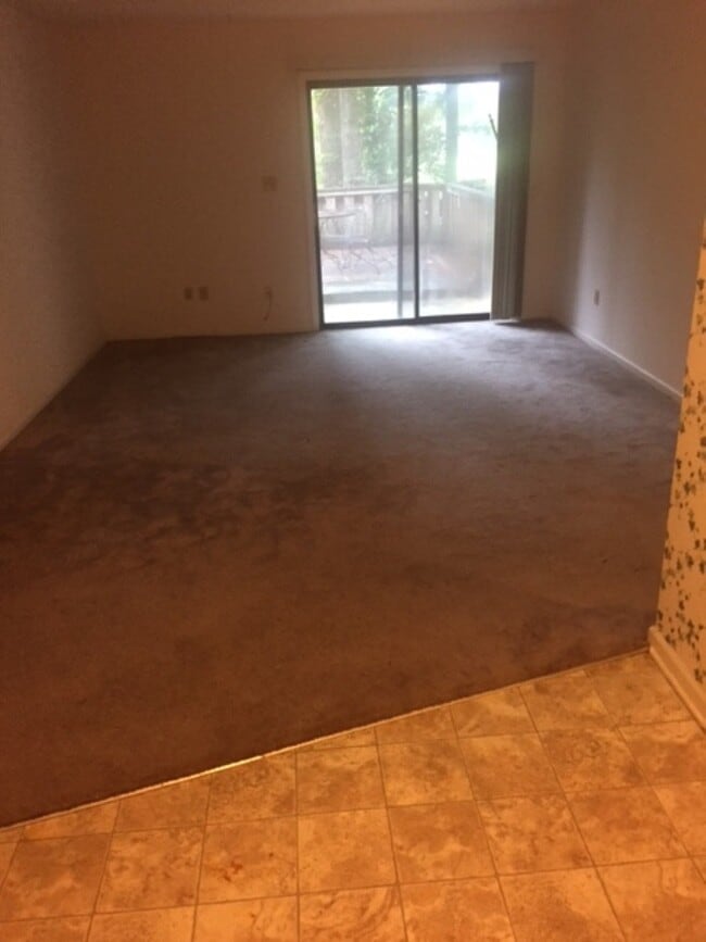 Building Photo - 1598 Kay Ave