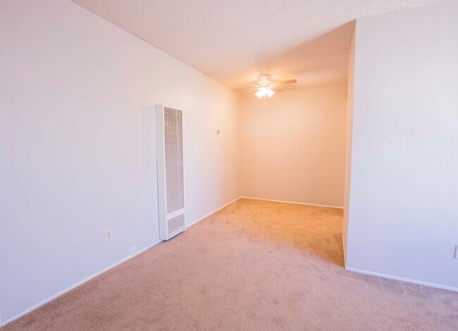 Building Photo - 4557 33rd St