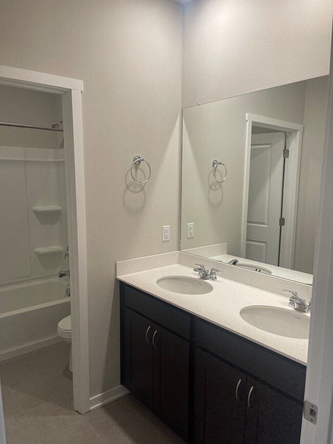 Building Photo - Spacious recently built home just west of Waukee!