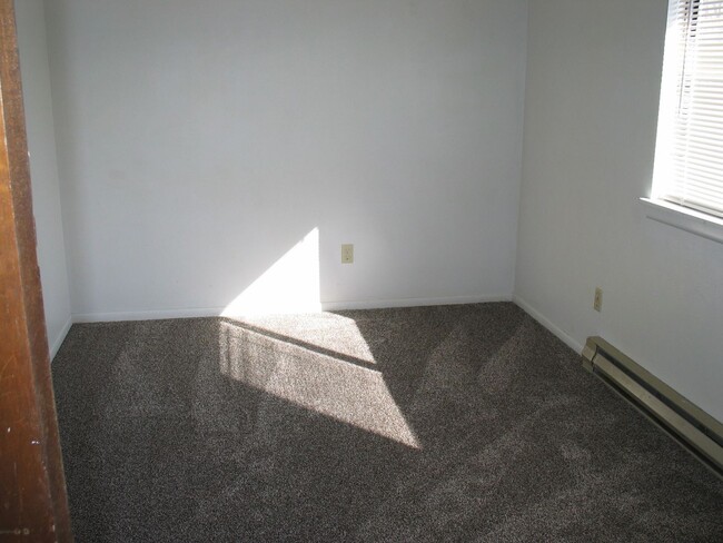 Building Photo - 257 Canby St