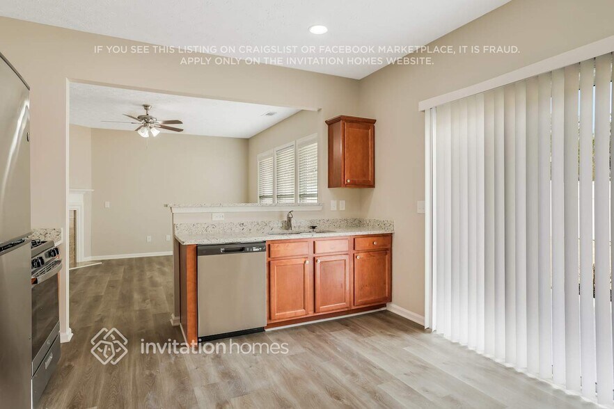 Building Photo - 76 Laurelton Cir