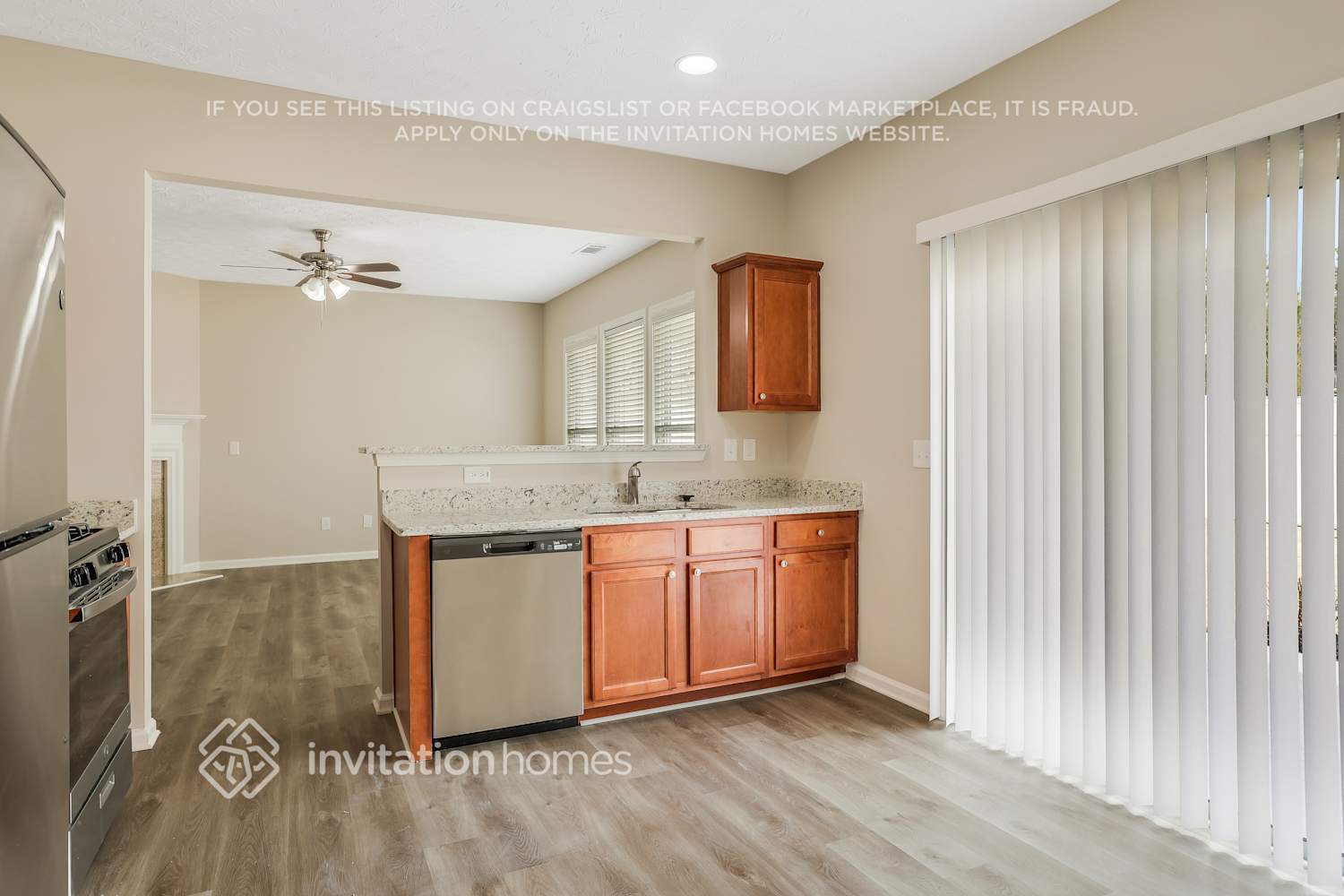 Building Photo - 76 Laurelton Cir