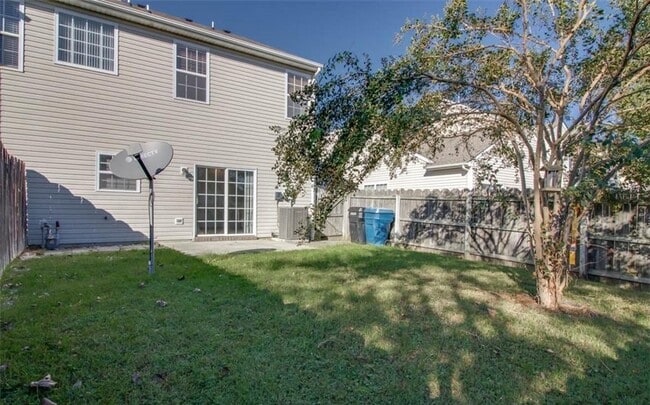 Building Photo - 2305 Bizzone Cir