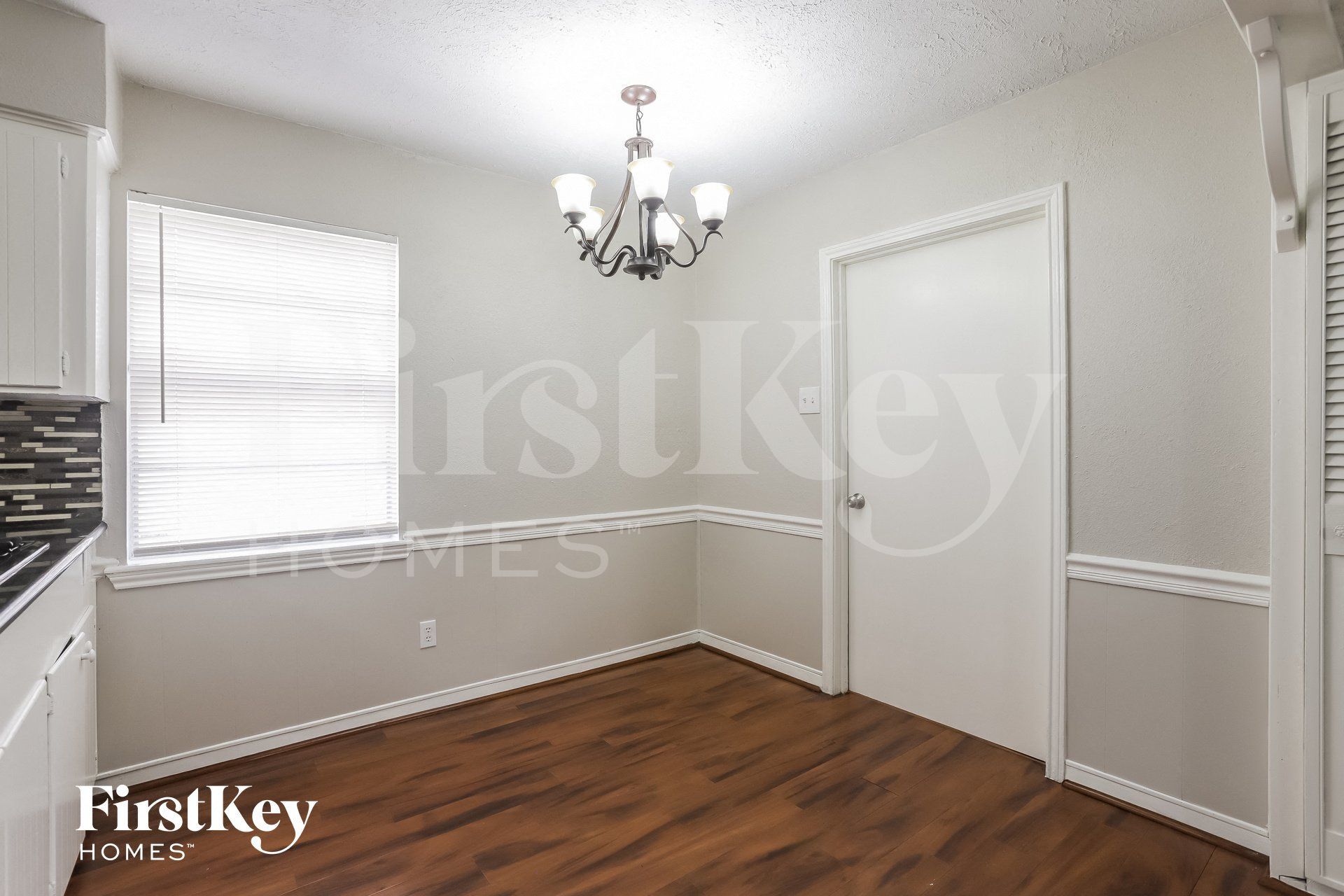 Building Photo - 12115 Hillcroft St