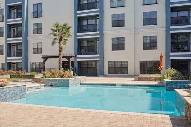 Building Photo - 75 Riverfront Dr