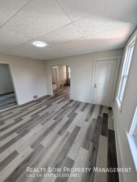 Building Photo - 7501 Berry Ave