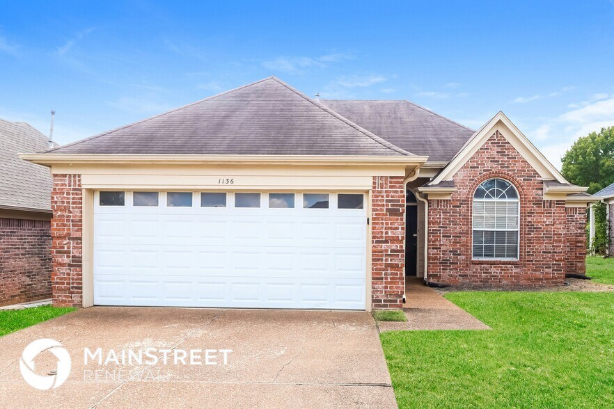 Primary Photo - 1136 Breezy Valley Dr
