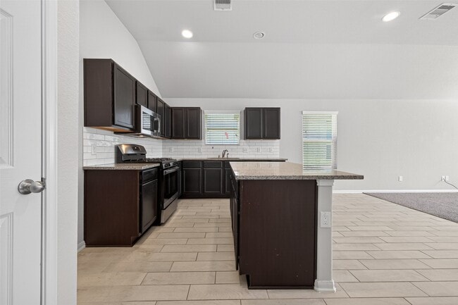 Building Photo - 2122 Artic Loon Dr