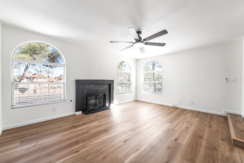 Building Photo - 2813 Misty Grove Dr