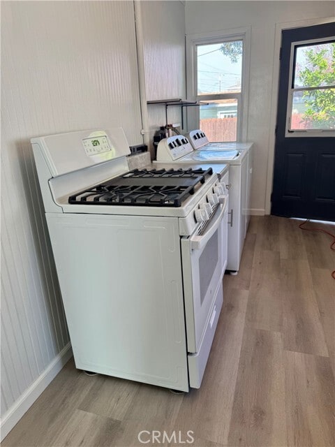 Building Photo - 1077 E 33rd St