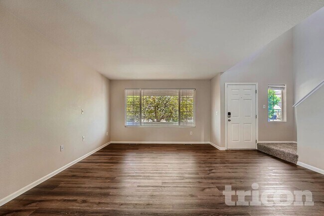 Building Photo - 10250 E 112th Way