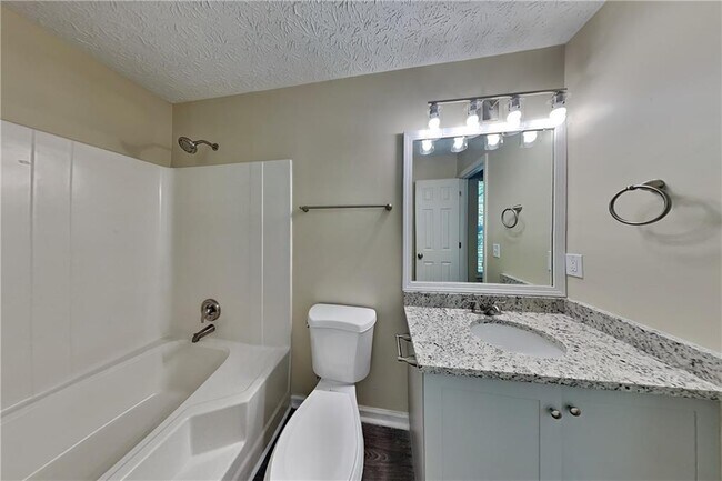 Building Photo - 1049 Braddock Cir