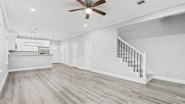 Building Photo - 6421 Osprey Dr