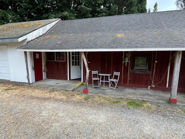 Building Photo - 16218 Vashon Hwy SW