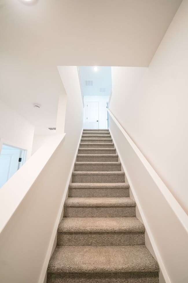 Building Photo - Coming Available!