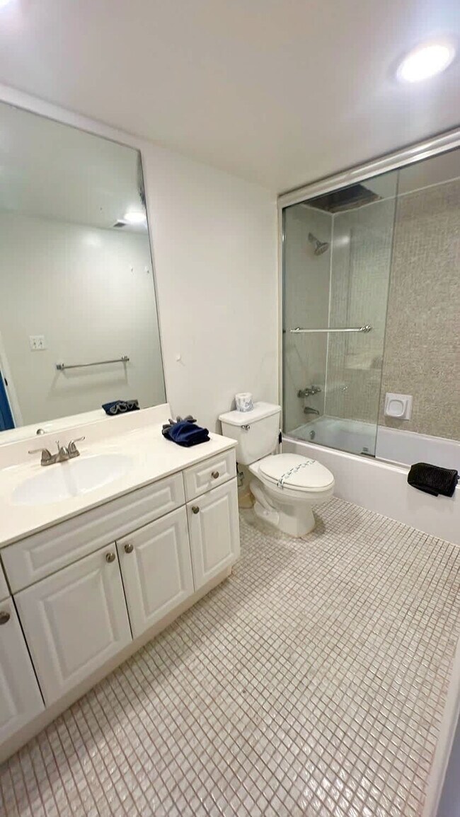 Building Photo - 19370 Collins Ave