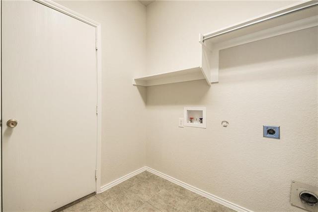 Building Photo - 2338 Falcon Point Dr