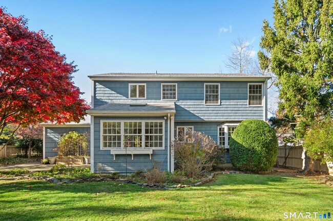 Building Photo - 56 Drake Ln