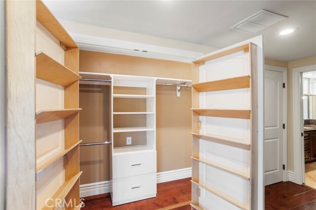 Building Photo - 1011 S Montezuma Way