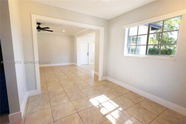 Building Photo - 3610 SW 106th Ave