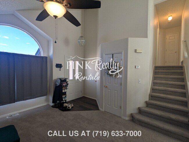 Building Photo - 955 Lords Hill Dr