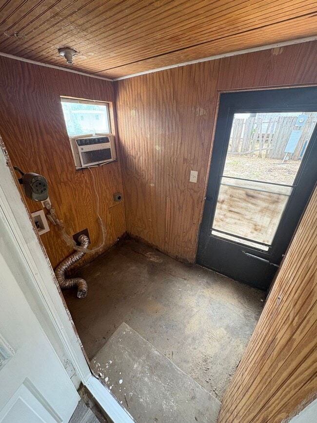Building Photo - Buena Vista Mobile Home Park