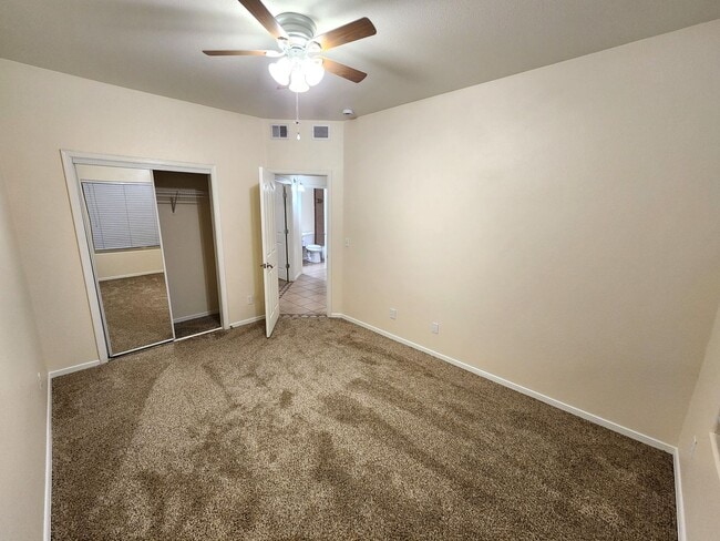Building Photo - 1219 Gunsight Peak Dr