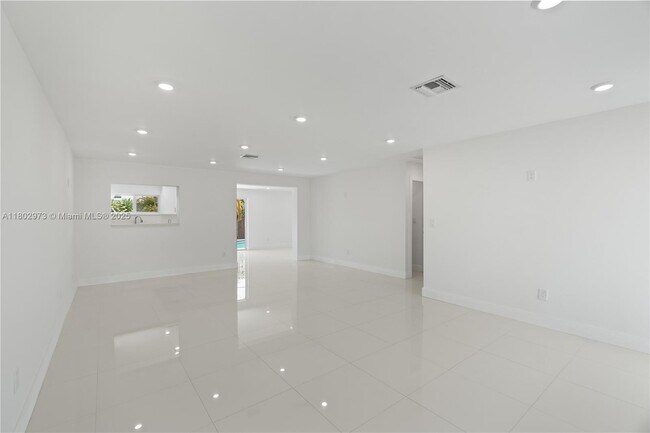 Building Photo - 10501 SW 53rd St