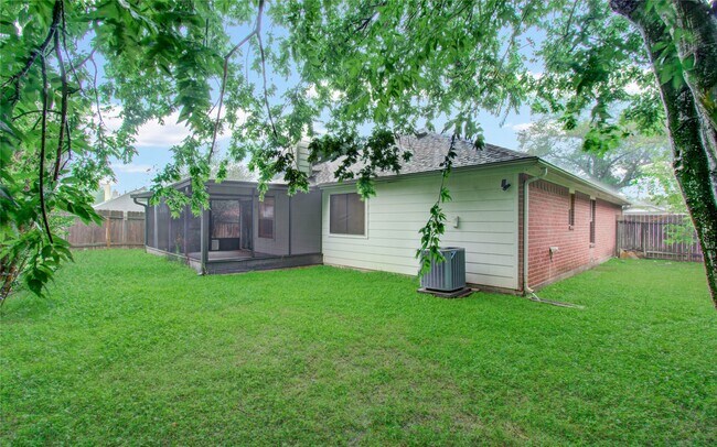 Building Photo - 16835 Carbridge Dr