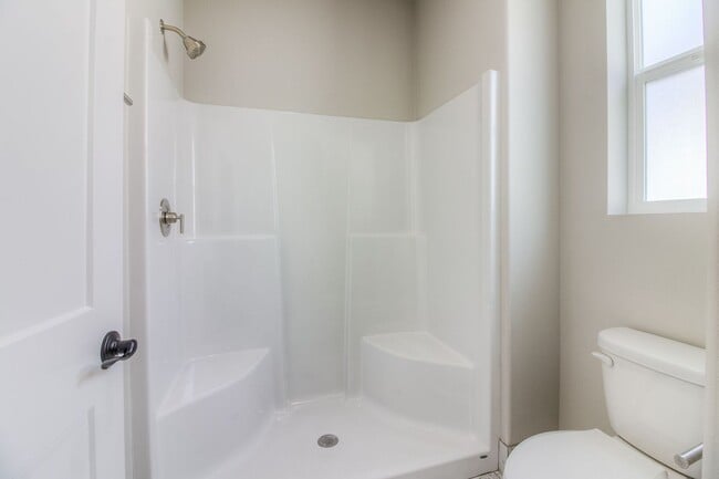 Building Photo - GorgeousBuilt Home in West Valley