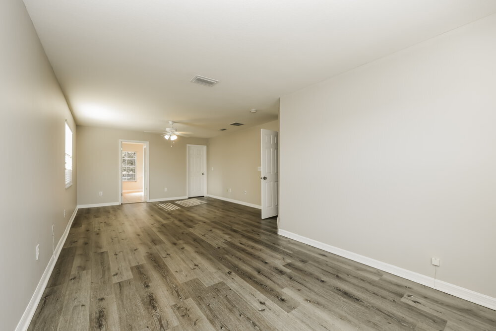 Building Photo - 11255 Creek Haven Dr