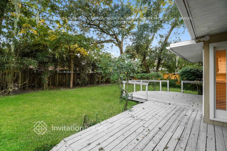 Building Photo - 1632 6th Ave N