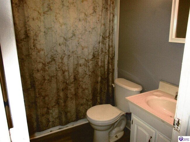 Building Photo - 102 Front 9 Dr