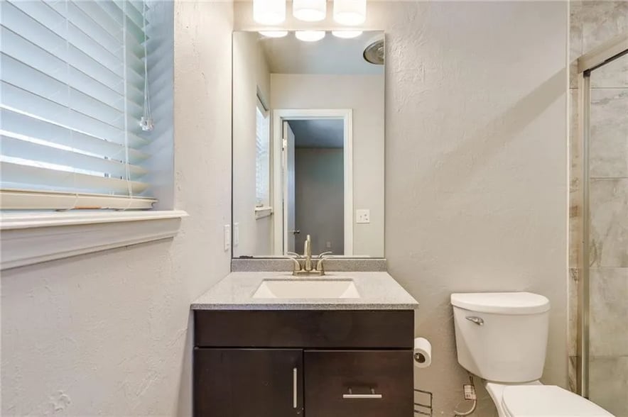 Building Photo - 1501 Carlton Way