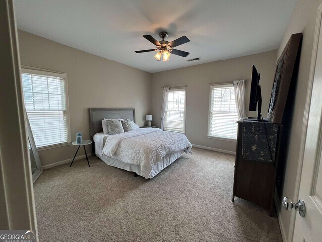 Building Photo - 5282 Kershaw Ct SE