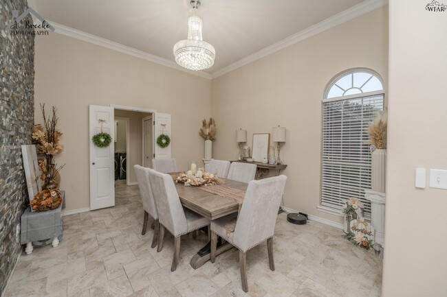 Building Photo - 4901 Belair Blvd