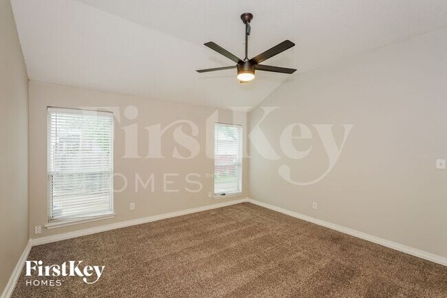 Building Photo - 2608 Park Valley Dr