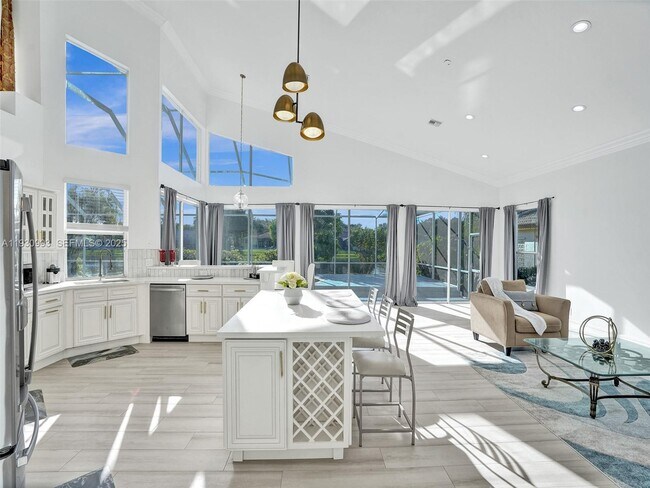 Building Photo - 4310 NW 63rd Ave