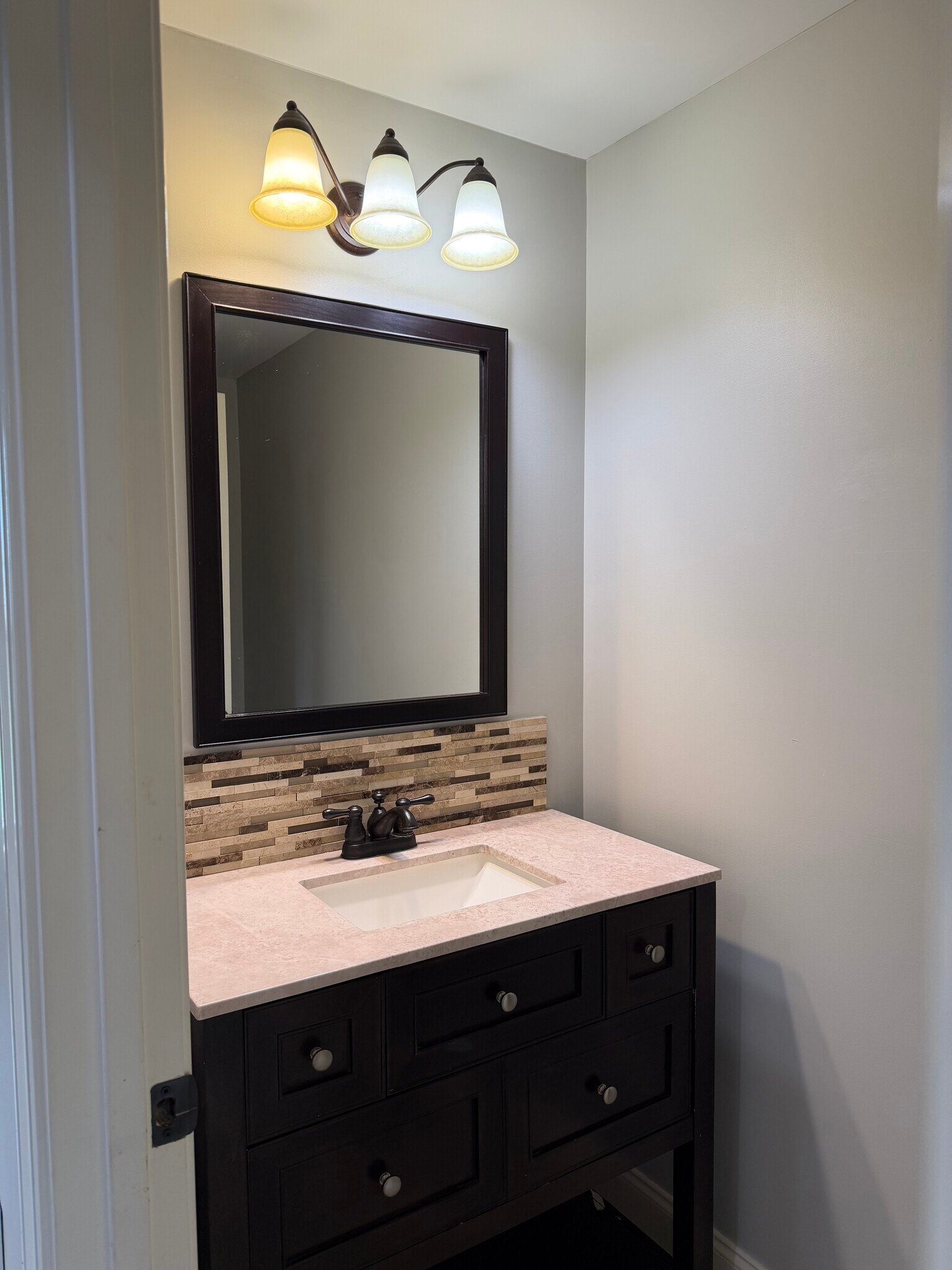 Building Photo - 1725 Stone Castle Dr NE