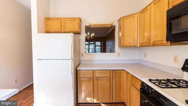 Building Photo - 45416 Baggett Terrace