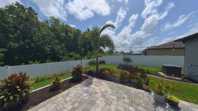 Building Photo - 3920 Loon Ln