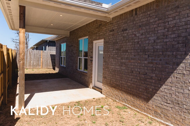 Building Photo - 629 Remington Ave