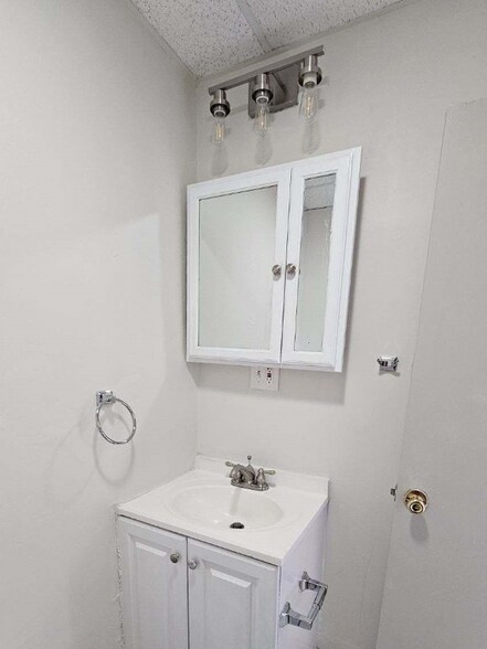 Building Photo - 7 Mt Pleasant St