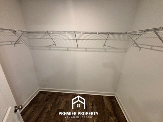 Building Photo - Charming 3BR Home with Vaulted Ceilings, Stainless Steel Kitchen & Fenced Yard in Odenville