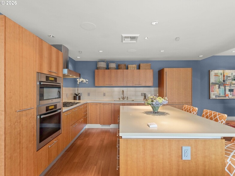 Building Photo - 311 NW 12th Ave